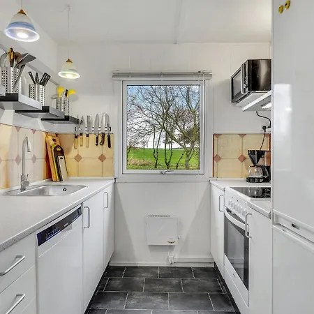 Stunning In With 4 Bedrooms And Wifi Hébergement de vacances Nordenbro Vesteregn